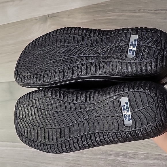 Volks Walkers Black Leather Comfort Loafers - Picture 5 of 7